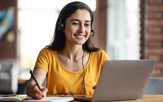 young woman taking job search course